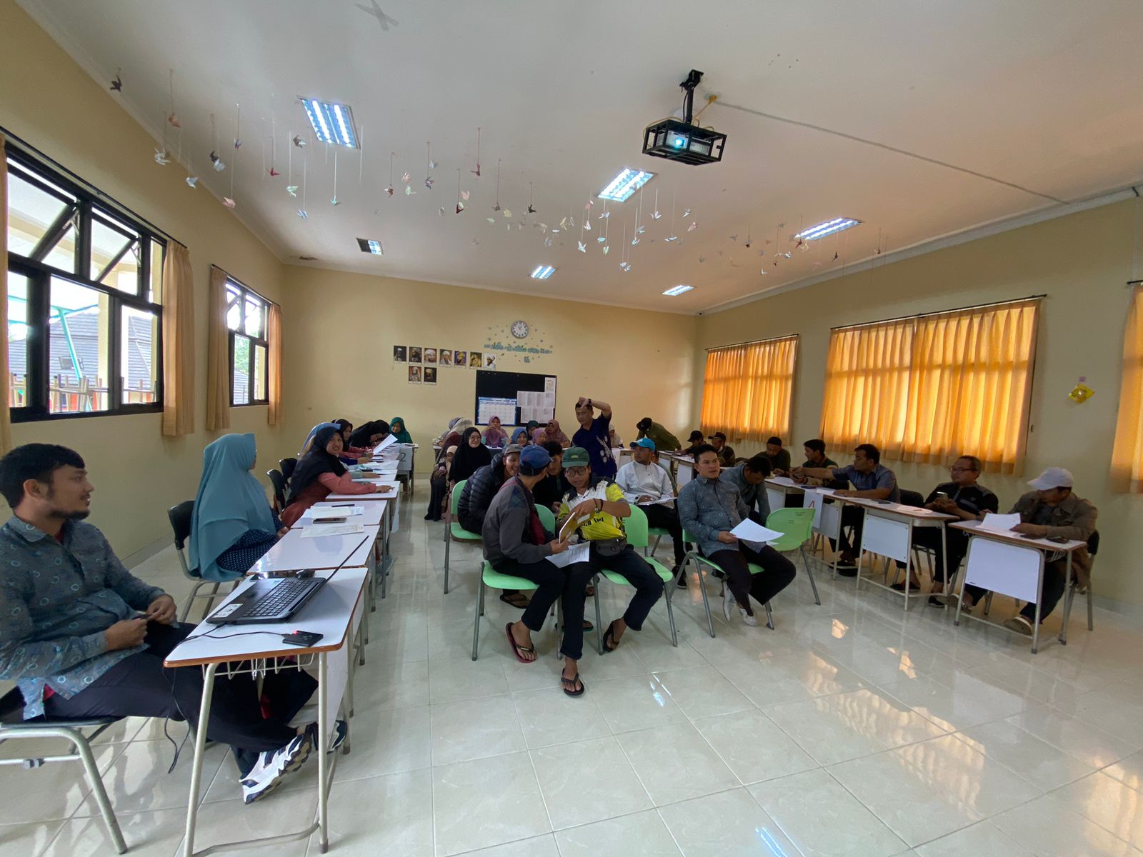 PELATIHAN BAHASA INGGRIS SDM PURT
